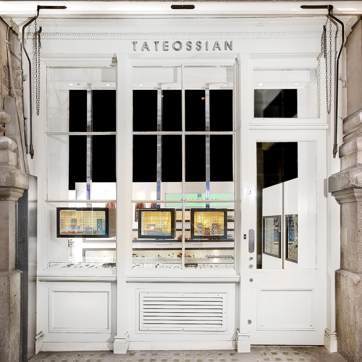 01_tateossian_royalexchange_2400x2400